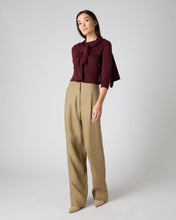 Load image into Gallery viewer, N.Peal Women&#39;s Superfine Crop Cashmere Jumper Burgundy Red
