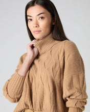 Load image into Gallery viewer, N.Peal Women&#39;s Relaxed Cable Roll Neck Cashmere Jumper Sahara Brown
