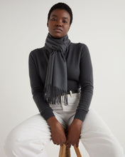 Load image into Gallery viewer, N.Peal Unisex Large Woven Cashmere Scarf Anthracite Grey

