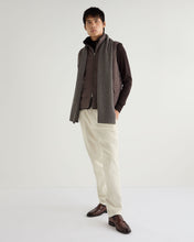 Load image into Gallery viewer, N.Peal Unisex Short Ribbed Cashmere Scarf Wood Smoke Brown
