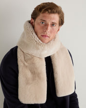Load image into Gallery viewer, N.Peal Unisex Long Fur Scarf Frost White
