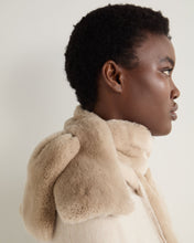 Load image into Gallery viewer, N.Peal Unisex Fur Neckwarmer Oatmeal Brown
