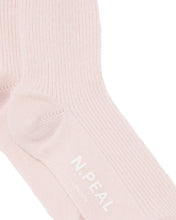 Load image into Gallery viewer, N.Peal Unisex Cashmere Rib Bed Socks Quartz Pink
