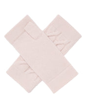 Load image into Gallery viewer, N.Peal Women&#39;s Cable Fingerless Cashmere Gloves Quartz Pink
