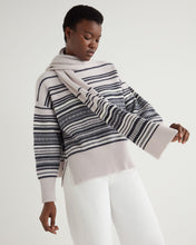 Load image into Gallery viewer, N.Peal Women&#39;s Gradual Fairisle Cashmere Scarf With Lurex Snow Grey
