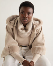 Load image into Gallery viewer, N.Peal Women&#39;s Waffle Stitch Cashmere Snood With Lurex Ecru White
