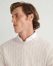 Load image into Gallery viewer, N.Peal Men&#39;s Thames Cable Round Neck Cashmere Jumper Frost White
