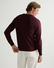 Load image into Gallery viewer, N.Peal Men&#39;s Burlington V Neck Cashmere Jumper Claret Red
