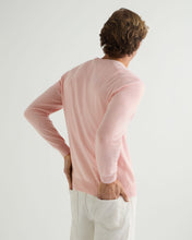 Load image into Gallery viewer, N.Peal Men&#39;s Burlington V Neck Cashmere Jumper Pale Pink
