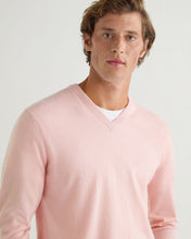 Load image into Gallery viewer, N.Peal Men&#39;s Burlington V Neck Cashmere Jumper Pale Pink
