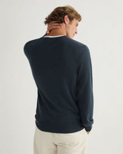 Load image into Gallery viewer, N.Peal Men&#39;s Oxford Round Neck Cashmere Jumper Caviar Blue
