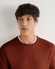 Load image into Gallery viewer, N.Peal Men&#39;s Oxford Round Neck Cashmere Jumper Spice Orange
