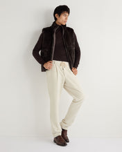Load image into Gallery viewer, N.Peal Men's Vermont Fur Lined Gilet Biscotti Brown
