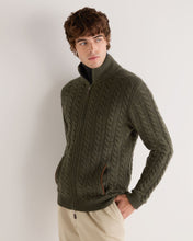Load image into Gallery viewer, N.Peal Men&#39;s Richmond Cable Cashmere Cardigan Moss Green
