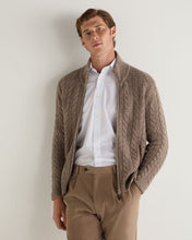 Load image into Gallery viewer, N.Peal Men&#39;s Richmond Cable Cashmere Cardigan Heather Hazel Brown
