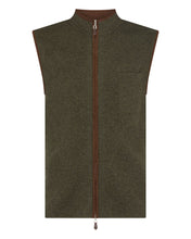 Load image into Gallery viewer, N.Peal Men&#39;s Shaftsbury Suede Trim Cashmere Gilet Moss Green
