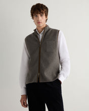 Load image into Gallery viewer, N.Peal Men&#39;s Shaftsbury Suede Trim Cashmere Gilet Wood Smoke Brown
