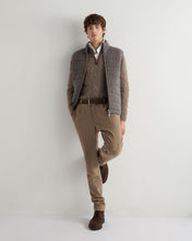 Load image into Gallery viewer, N.Peal Men&#39;s Fur Trim Half Zip Cashmere Jumper Heather Hazel Brown
