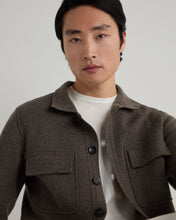 Load image into Gallery viewer, N.Peal Men&#39;s Milano Cashmere Overshirt Biscotti Brown
