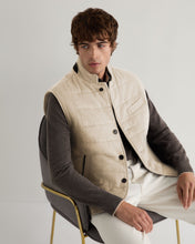 Load image into Gallery viewer, N.Peal Men's Calgary Cashmere Gilet Oatmeal Brown
