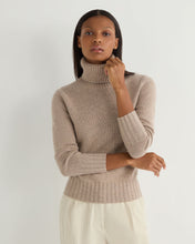 Load image into Gallery viewer, N.Peal Women&#39;s Hazel Chunky Roll Neck Cashmere Jumper Oatmeal Brown
