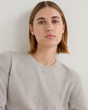 Load image into Gallery viewer, N.Peal Women&#39;s Evie Classic Round Neck Cashmere Jumper With Lurex Sand Brown Sparkle
