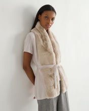 Load image into Gallery viewer, N.Peal Women&#39;s Lola Fur Placket Cashmere Gilet Frost White
