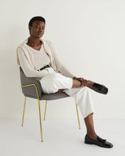 Load image into Gallery viewer, N.Peal Women&#39;s Phoebe V Neck Cashmere Jumper Frost White
