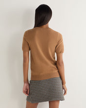 Load image into Gallery viewer, N.Peal Women&#39;s Milly Classic Cashmere T-Shirt Dark Camel Brown
