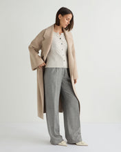 Load image into Gallery viewer, N.Peal Women&#39;s Myla Cable Cashmere Cardigan With Lurex Snow Grey Sparkle
