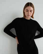 Load image into Gallery viewer, N.Peal Women&#39;s Bella Round Neck Cable Cashmere Dress Black
