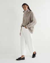 Load image into Gallery viewer, N.Peal Women&#39;s Hana Marl Chunky Cable Roll Neck Cashmere Jumper Marble Marl
