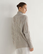 Load image into Gallery viewer, N.Peal Women&#39;s Emmie Relaxed Cable Roll Neck Cashmere Jumper Nougat Brown Marl
