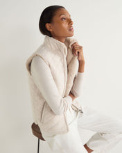 Load image into Gallery viewer, N.Peal Women&#39;s Robyn Fur Lined Cashmere Gilet Frost White
