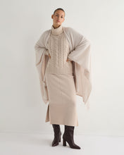 Load image into Gallery viewer, N.Peal Women&#39;s Open Cable Roll Neck Cashmere Jumper Ecru White
