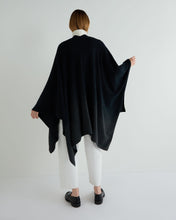 Load image into Gallery viewer, N.Peal Women&#39;s Lily Ombre Cashmere Cape Navy Blue
