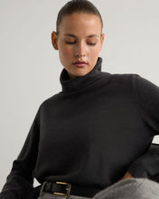 Load image into Gallery viewer, N.Peal Women&#39;s Loose Roll Neck Cashmere Jumper Anthracite Grey
