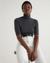 Load image into Gallery viewer, N.Peal Women&#39;s Mock Neck Cashmere T-Shirt Anthracite Grey
