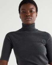 Load image into Gallery viewer, N.Peal Women&#39;s Mock Neck Cashmere T-Shirt Anthracite Grey
