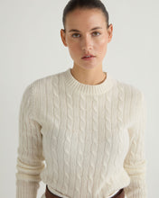 Load image into Gallery viewer, N.Peal Women's Adelyn Cable Round Neck Cashmere Jumper New Ivory White
