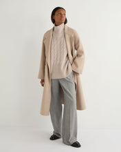 Load image into Gallery viewer, N.Peal Women&#39;s Cable Cashmere Poncho Sand Brown
