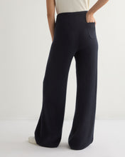 Load image into Gallery viewer, N.Peal Women&#39;s Honeycomb Knit Cashmere Trouser Navy Blue
