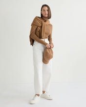 Load image into Gallery viewer, N.Peal Women&#39;s Superfine Cashmere Ribbed Roll Neck Jumper Dark Camel Brown
