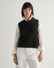 Load image into Gallery viewer, N.Peal Women&#39;s Rib Round Neck Cashmere Tank Top Black
