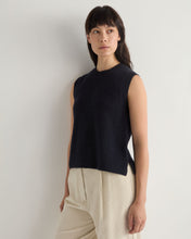 Load image into Gallery viewer, N.Peal Women&#39;s Rib Round Neck Cashmere Tank Top Navy Blue
