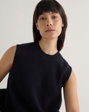 Load image into Gallery viewer, N.Peal Women&#39;s Rib Round Neck Cashmere Tank Top Navy Blue
