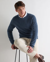 Load image into Gallery viewer, N.Peal Men's Oxford Round Neck Cashmere Jumper Light Denim Blue

