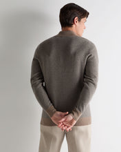 Load image into Gallery viewer, N.Peal Men's Temple Jacquard Half Zip Cashmere Jumper Smoky Herringbone Grey

