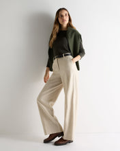 Load image into Gallery viewer, N.Peal Women's Eden Superfine Cashmere Round Neck Top Arabica Khaki Green
