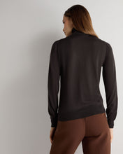 Load image into Gallery viewer, N.Peal Women's Margot Superfine Cashmere Roll Neck Jumper Chocolate Brown

